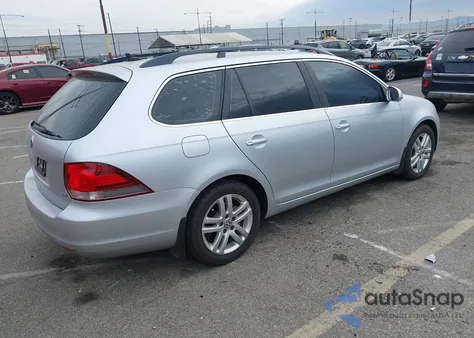 2014 Volkswagen Jetta Sportwagen 2.0L Tdi from USA, damaged, VIN 3VWPL7AJ9EM624743